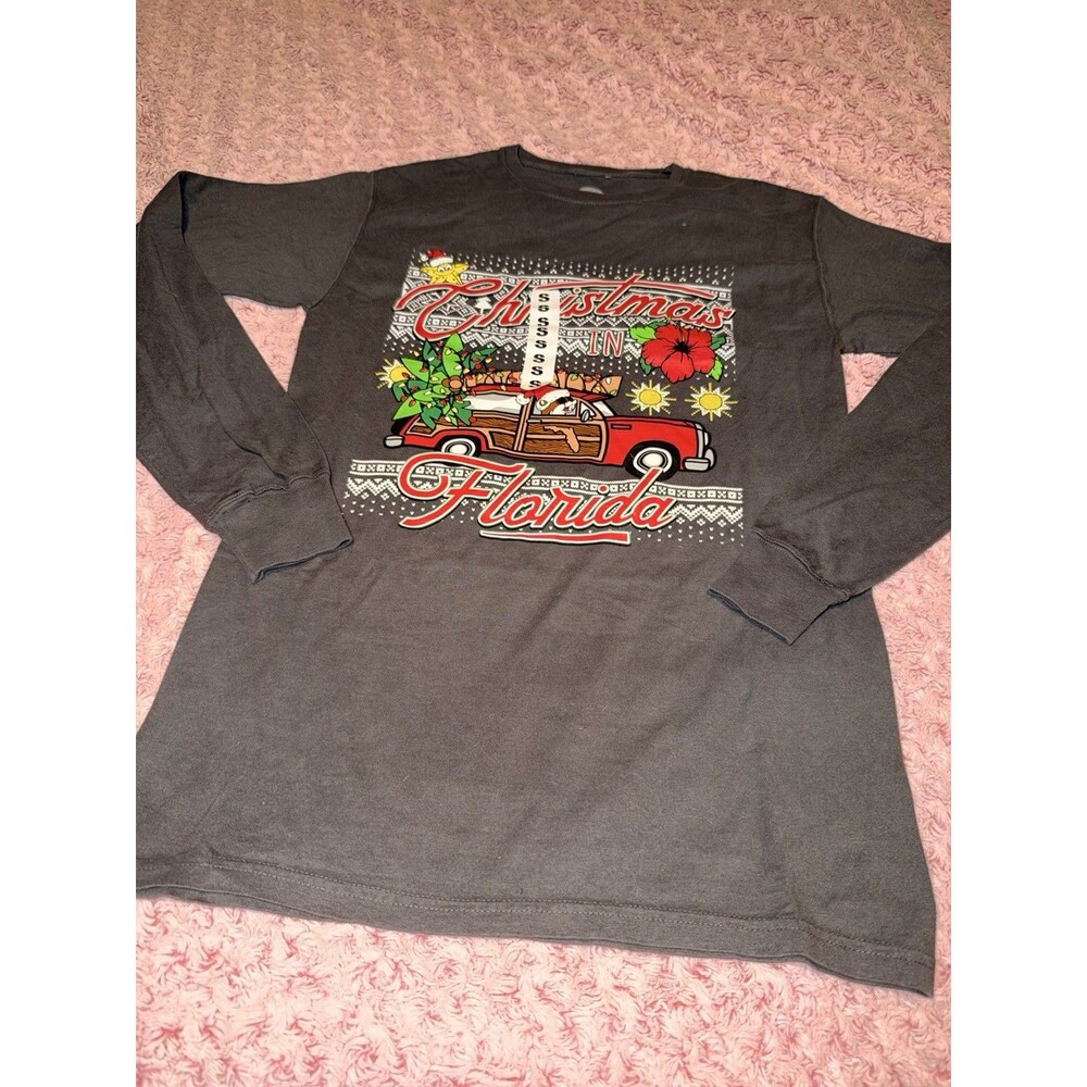 Buc-ee's Christmas in Florida Gray Adult Size Small Festive Holiday